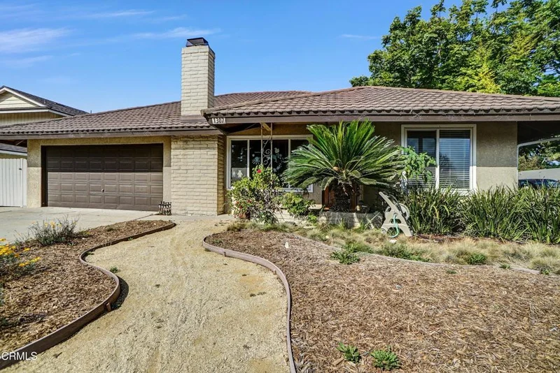 1307 S Petit Avenue