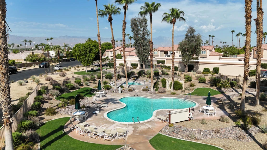 Interior 2