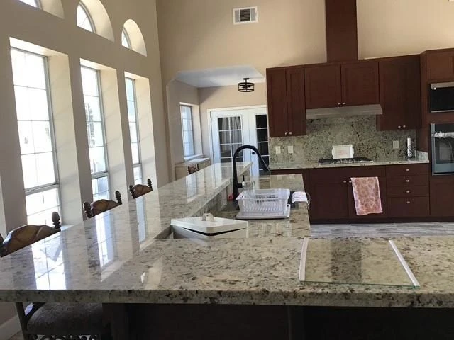 Interior 2