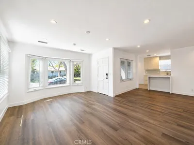 10946 Wagner Street photo 2