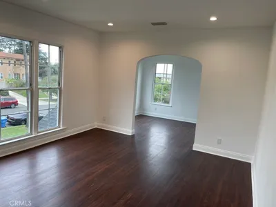 4467 Victoria Park 4467