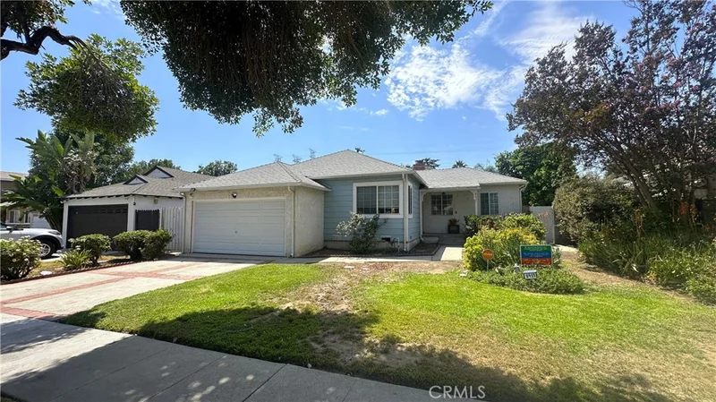 Photo 2 of 8951 Rhea Avenue