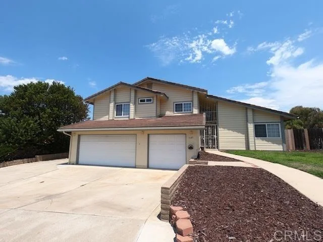 3649 Country Trail photo 2