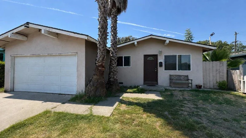 Photo 2 of 3989 Ezie Street