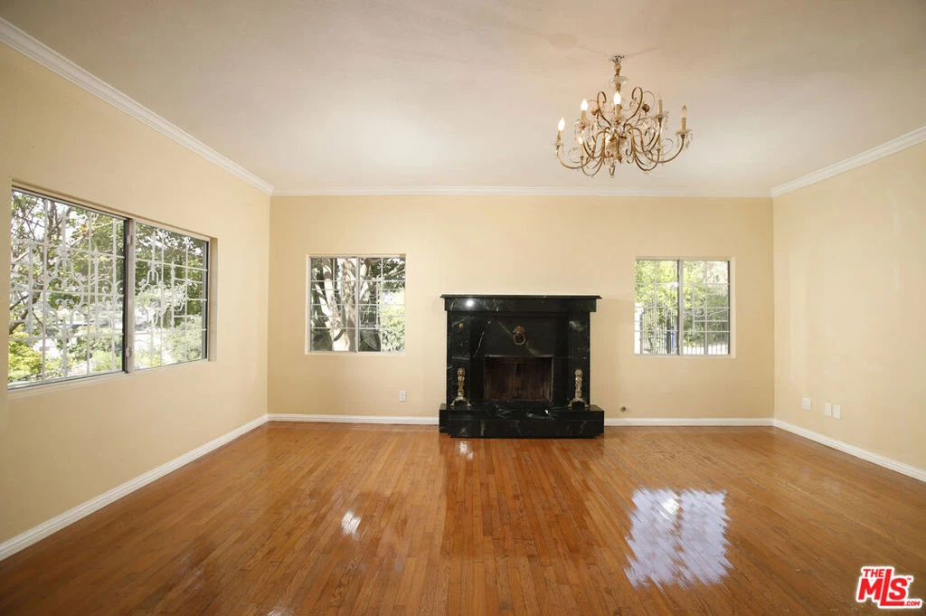Interior 2