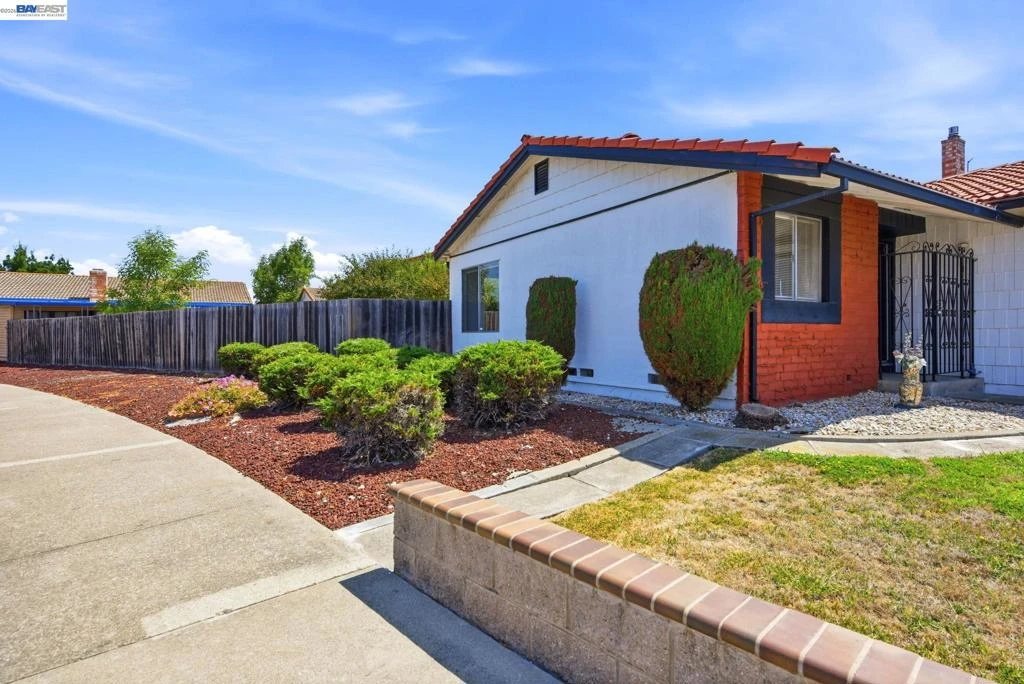 Interior 3