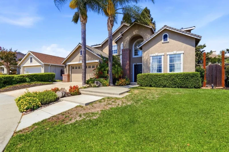 1301 Peregrine Drive
