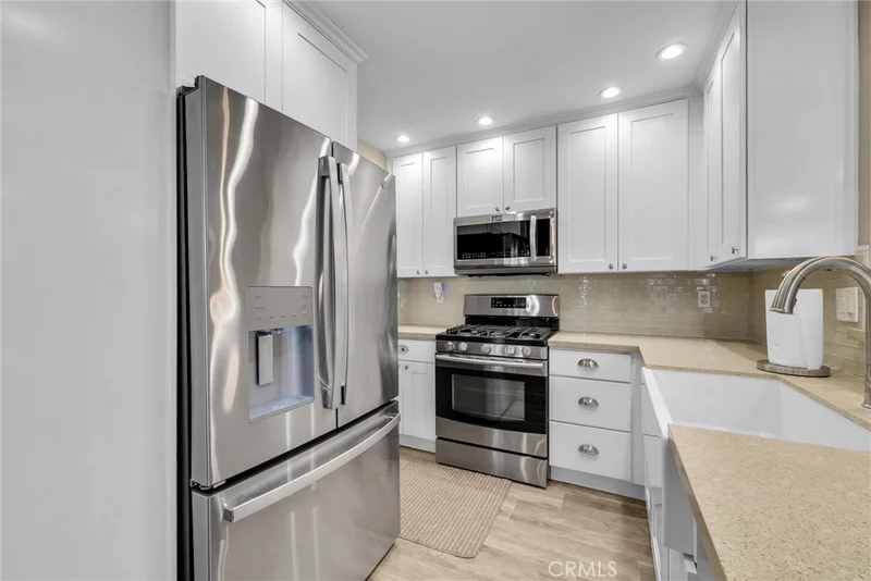 146 Orchard photo 2