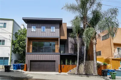 3601 Dixie Canyon Place