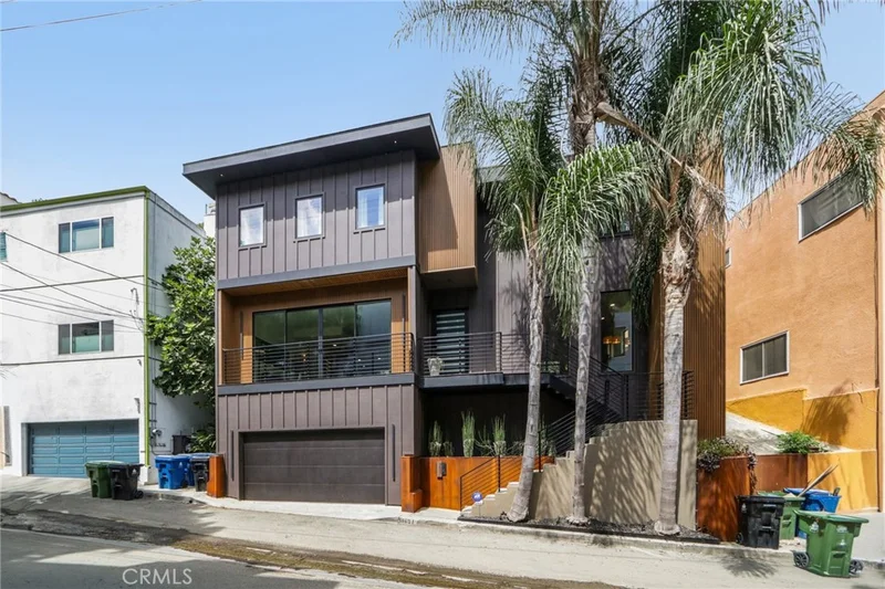 3601 Dixie Canyon Place photo 2