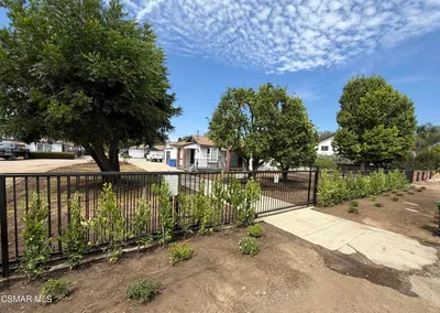 4475 Barnard Street photo 2