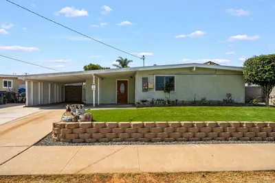 831 Hickory Ct.