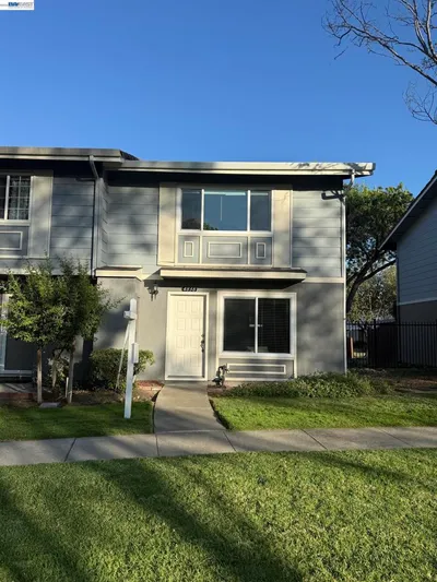 4838 Saginaw Circle