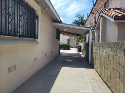 3428 Maceo photo 2