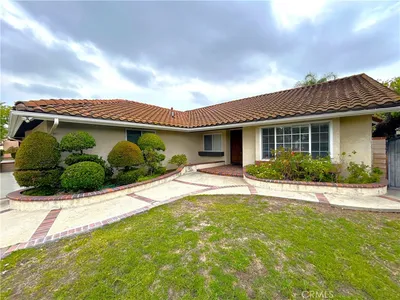 904 Sky Meadow photo 2