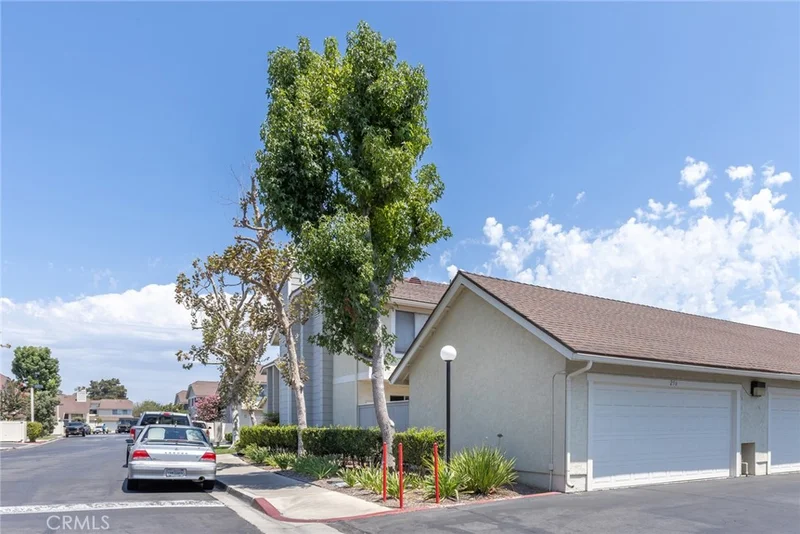 Photo 2 of 1700 W Cerritos