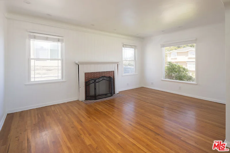 8333 Airlane Avenue photo 2