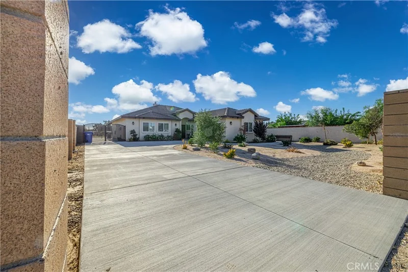 Photo 2 of 42620 25th W