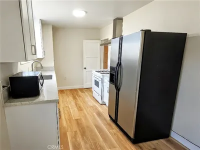 155 W Tudor photo 2