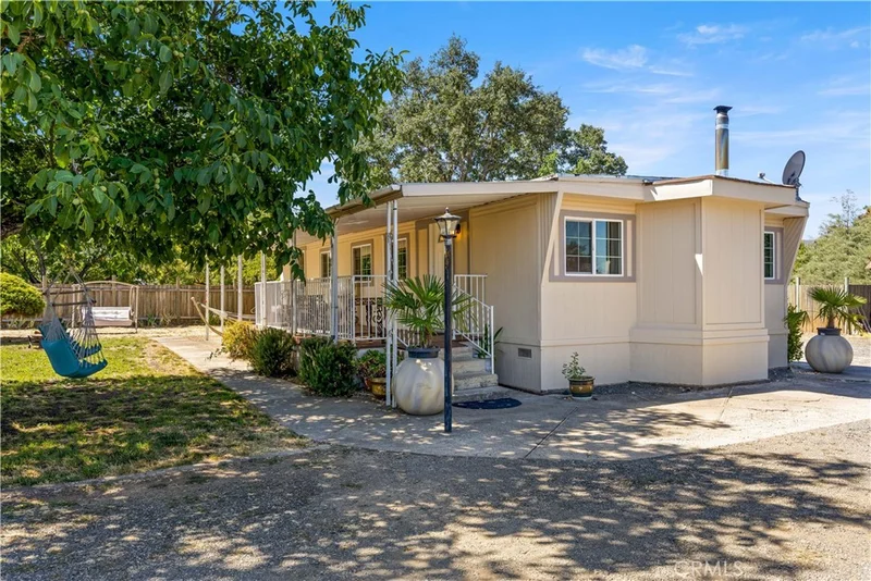 Photo 2 of 1470 Argonaut Road