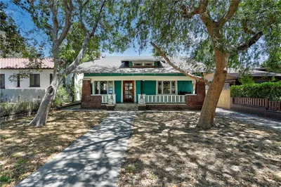 892 N Chester Avenue