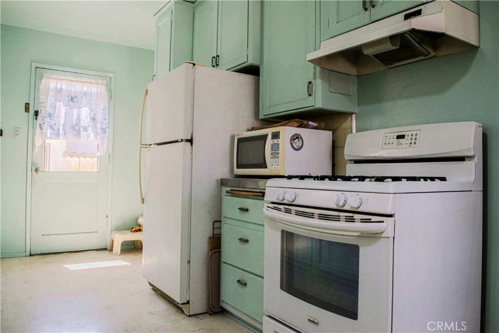 Interior 3