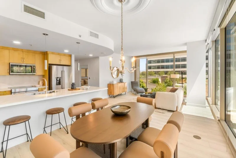 Photo 2 of 38 N Almaden Boulevard 500
