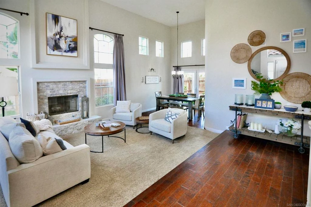 Interior 3