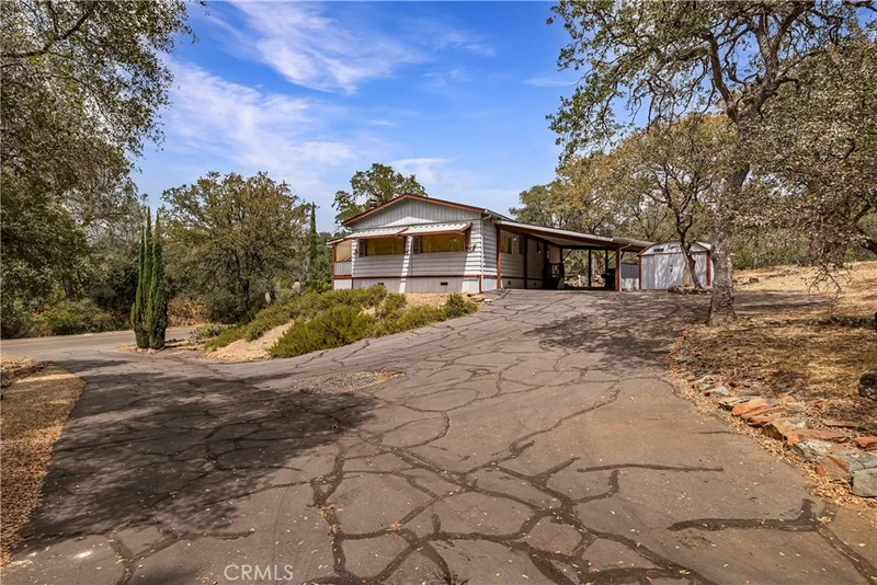 Photo 2 of 352 Lodgeview