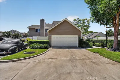 5037 E Almond Avenue 5 photo 2