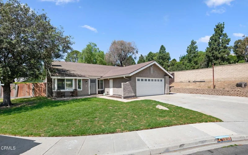 6385 Calle Bodega