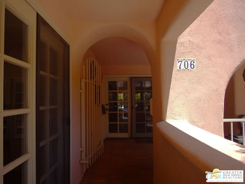 Photo 2 of 500 E Amado Road 706