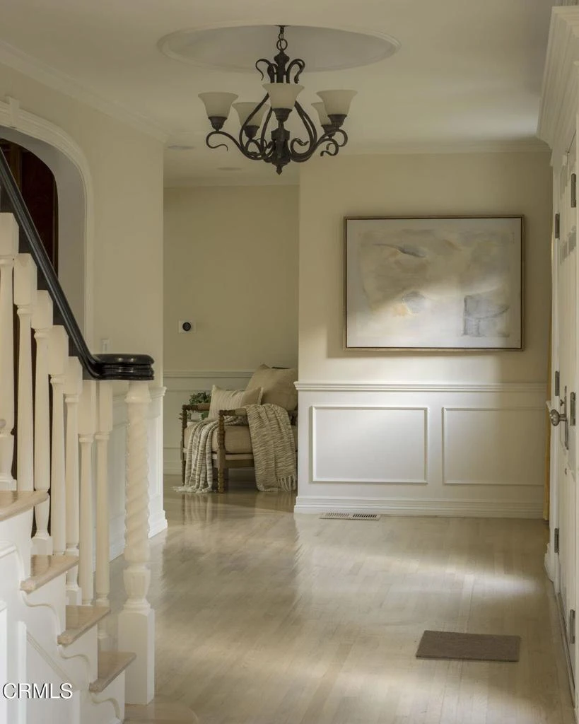 Interior 2