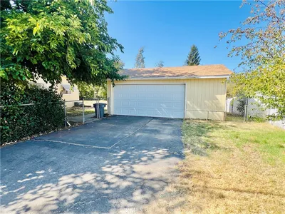 2520 Esperanza photo 2