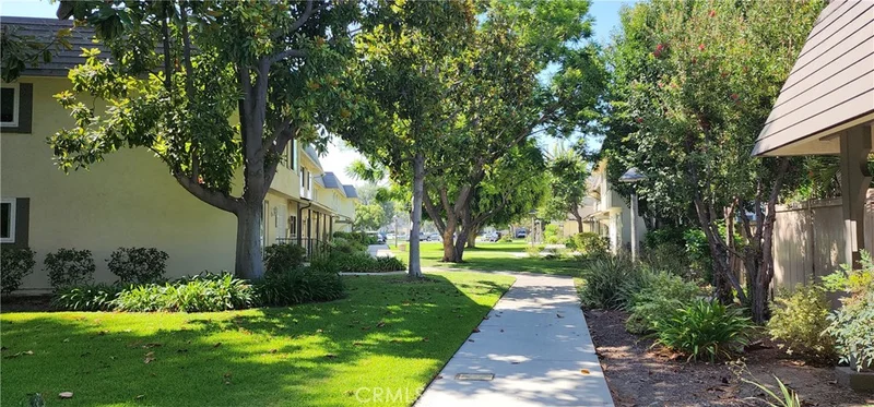 Photo 2 of 4042 Orange Avenue