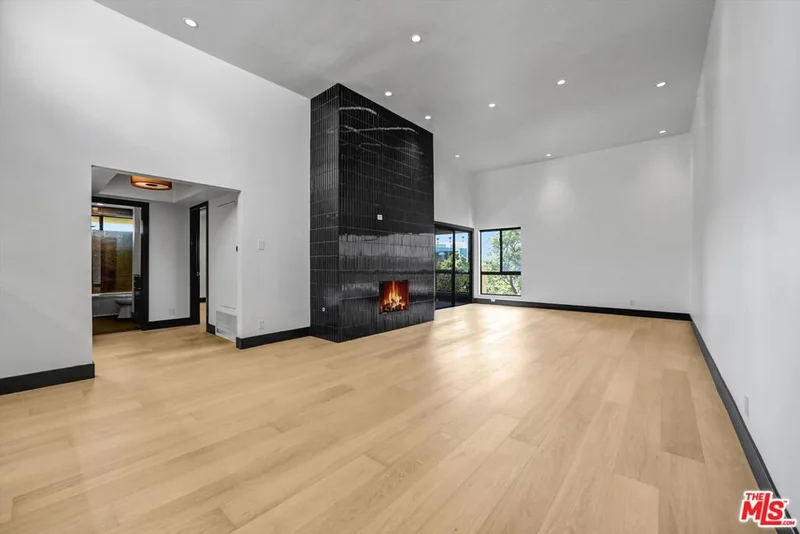 Photo 2 of 9025 Keith Avenue 302