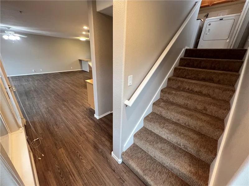 Photo 2 of 1144 Walnut