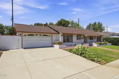 3115 Calle Quebracho
