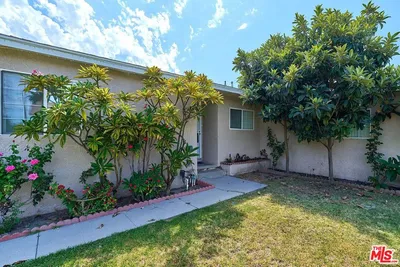 1436 W Valencia Drive
