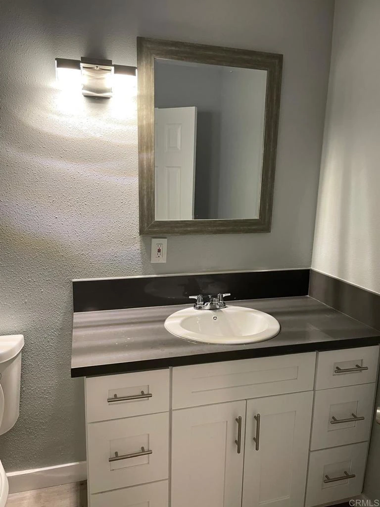 Interior 3