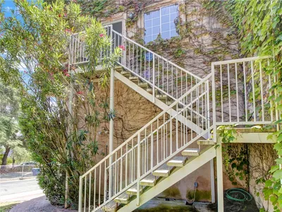3207 Kenneth Drive photo 2