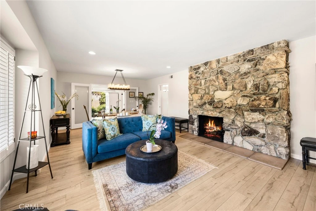 Interior 3