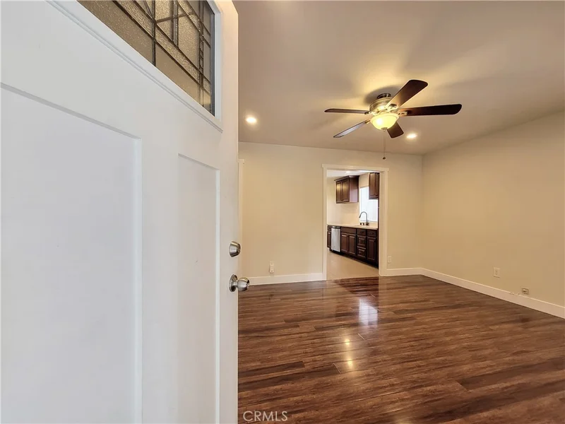 8429 Somerset Blvd. photo 2