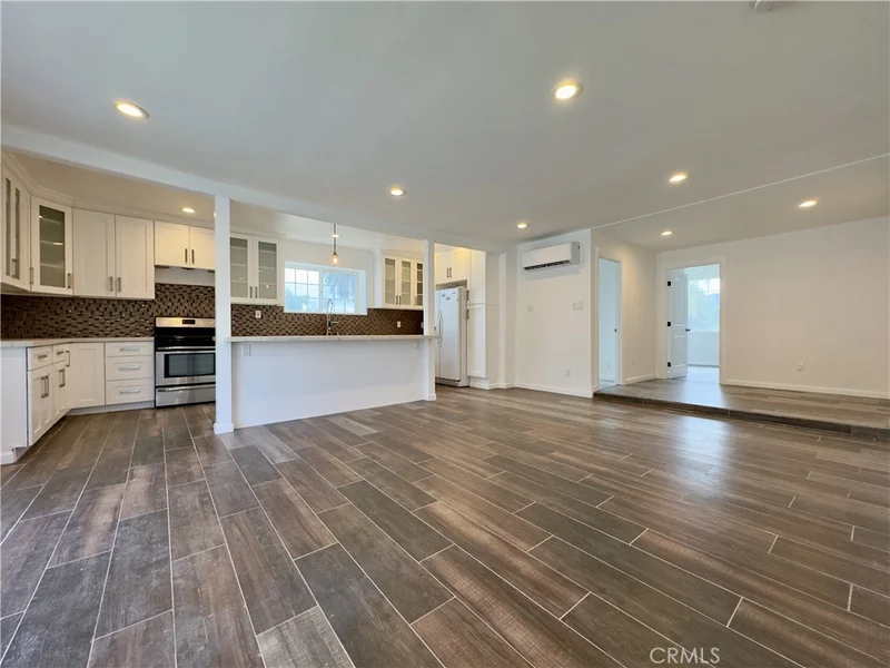 1607 cherokee photo 2