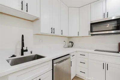 19314 Valerio Street 1/2 photo 2