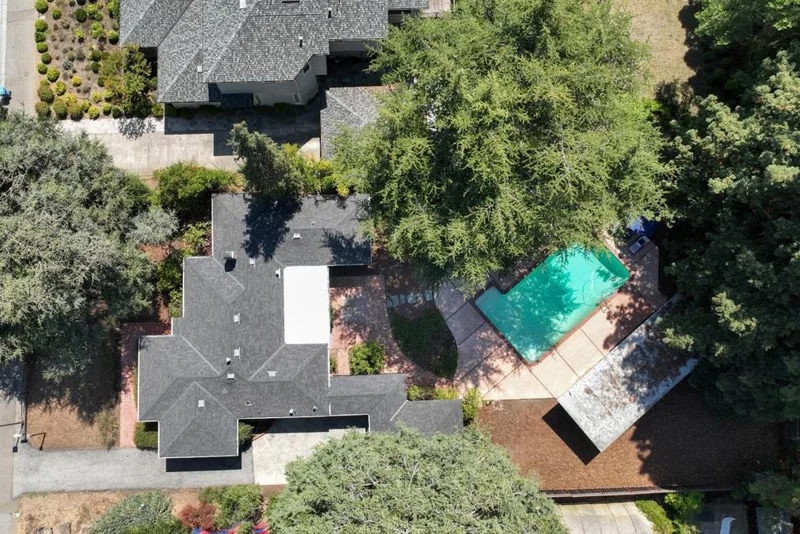 Photo 2 of 4042 Orme Street