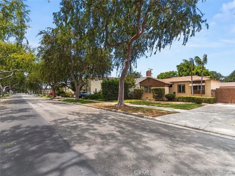 Photo 2 of 4159 Vinton Avenue