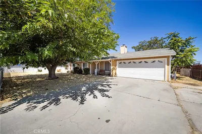 21511 San Gabriel