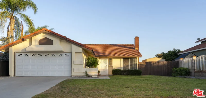 Photo 2 of 524 Ventura Avenue