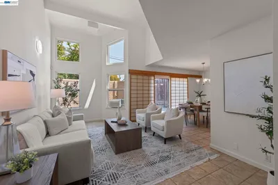 34930 Sea Cliff Ter photo 2